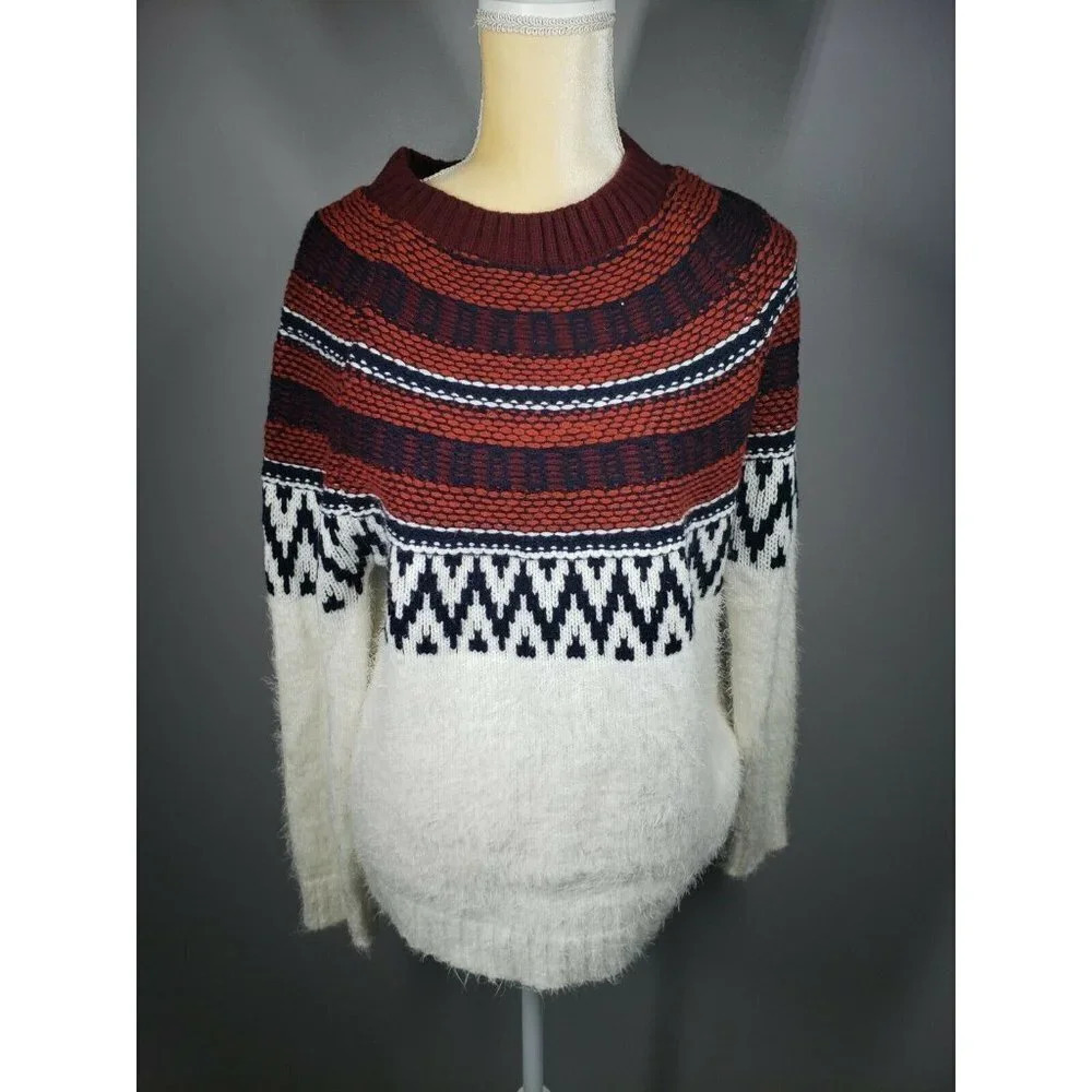NEW BB Dakota Play Fair Isle Sweater L Fuzzy Chunky Knit Relaxed White